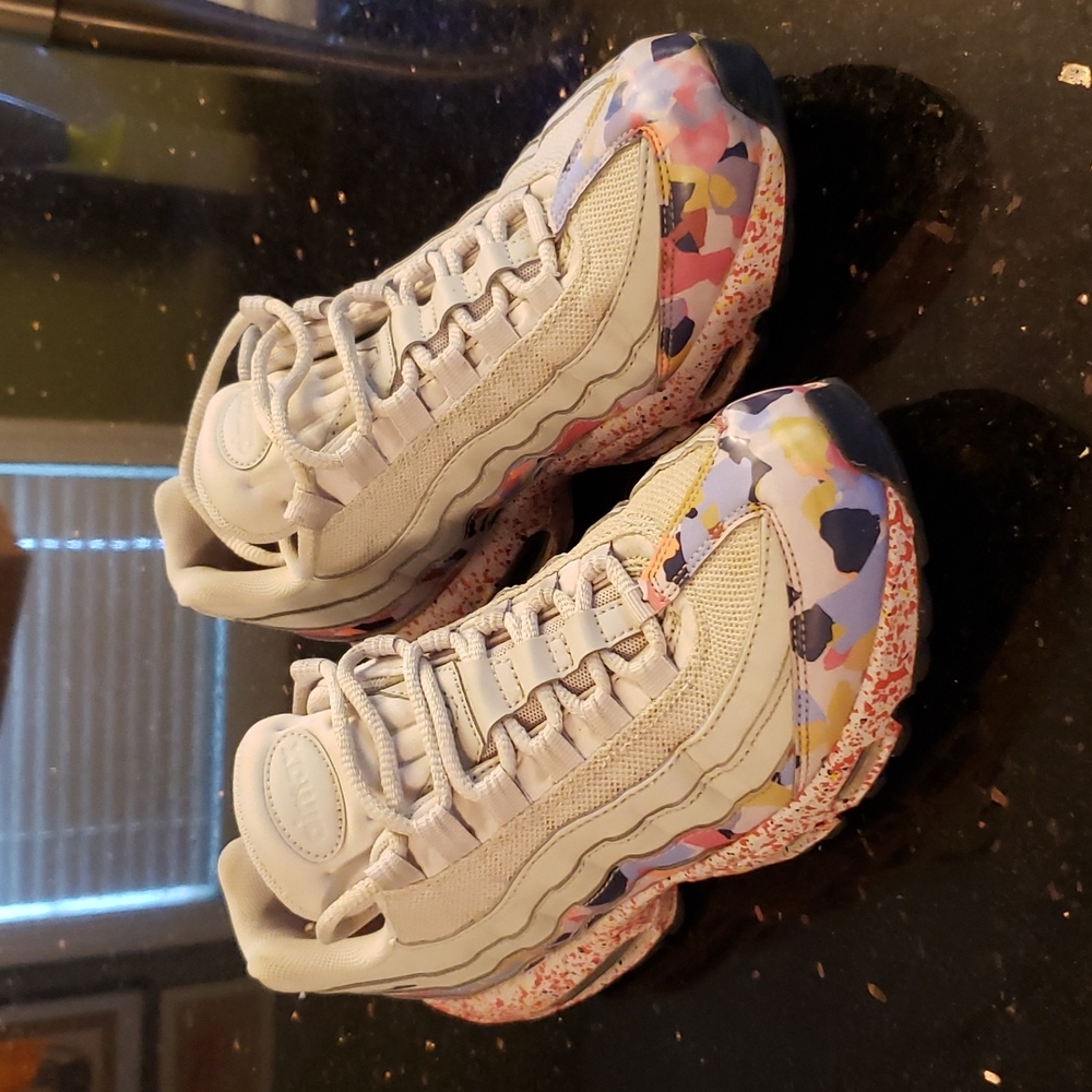 NIKE AIR MAX 95 CONFETTI